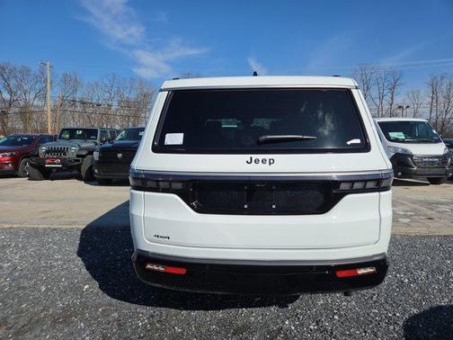 Bright White Clearcoat 2026 Jeep Grand Wagoneer Base