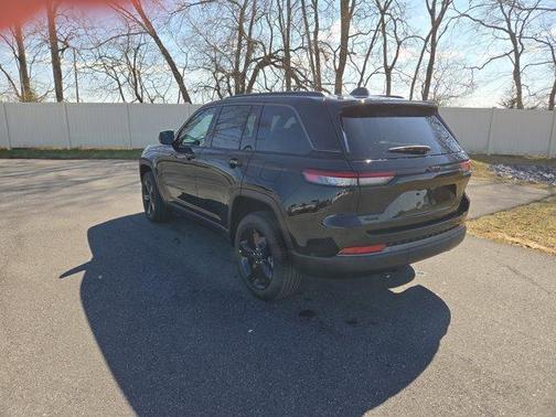 Diamond Black 2026 Jeep Grand Cherokee Limited