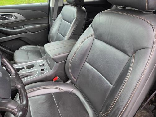 Satin Steel Metallic 2020 Chevrolet Traverse RS
