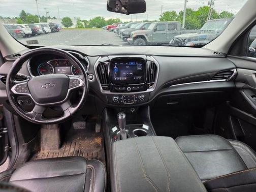 Satin Steel Metallic 2020 Chevrolet Traverse RS