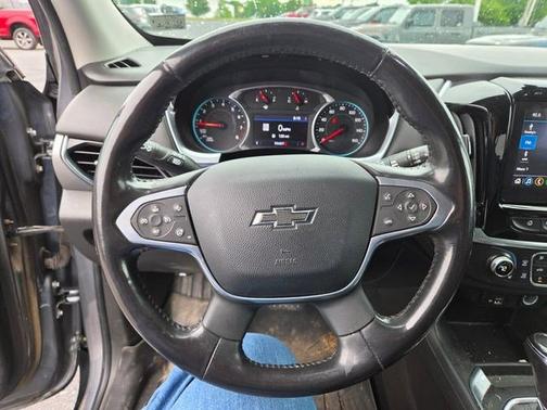 Satin Steel Metallic 2020 Chevrolet Traverse RS