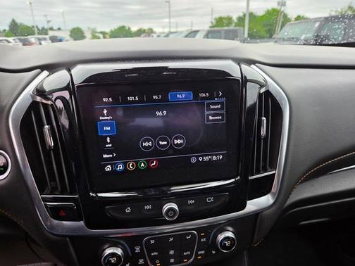 Satin Steel Metallic 2020 Chevrolet Traverse RS