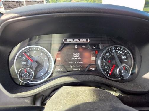 Bright White Clearcoat 2022 RAM 1500 Big Horn