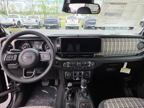 Black Clearcoat 2026 Jeep Wrangler 85th Anniversary