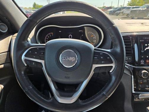 Diamond Black 2021 Jeep Grand Cherokee Laredo X