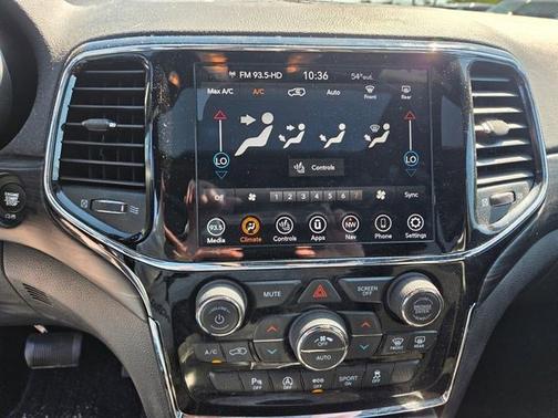 Diamond Black 2021 Jeep Grand Cherokee Laredo X