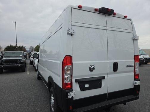 Bright White Clearcoat 2026 RAM ProMaster 3500 High Roof