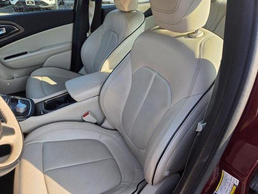 Velvet Red Pearlcoat 2015 Chrysler 200 C