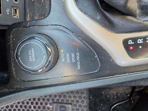 Eco Green Pearlcoat 2015 Jeep Cherokee Latitude