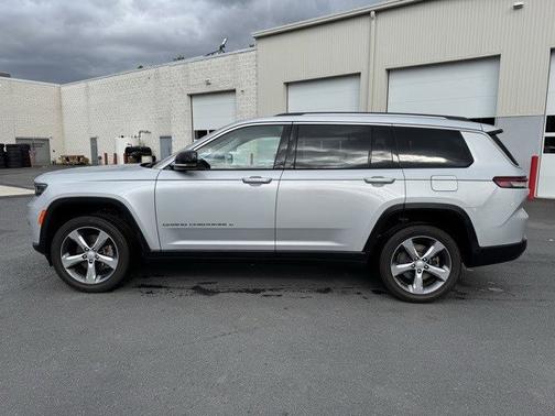 2022 Jeep Grand Cherokee L Limited 4x4
