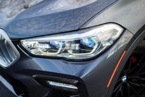 2021 BMW X6 xDrive40i