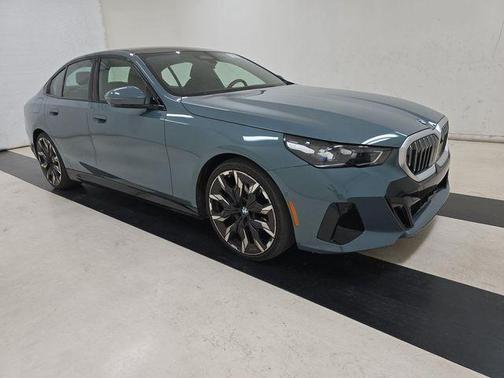 Cape York Green Metallic 2024 BMW 530 530i