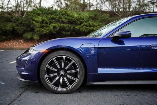 2022 Porsche Taycan Base