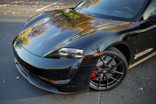 2022 Porsche Taycan Base