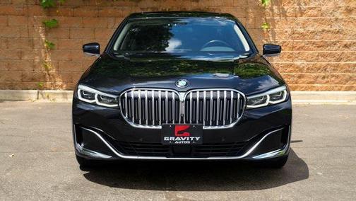 2022 BMW 740 i xDrive