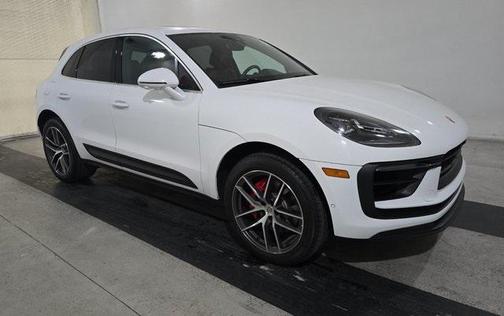 2022 Porsche Macan Base