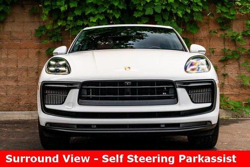 2022 Porsche Macan Base