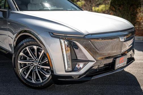 2024 Cadillac LYRIQ Sport