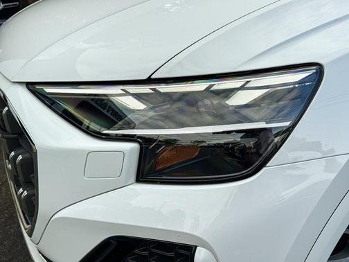 2025 Audi Q8 55 Premium Plus