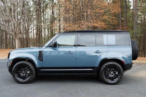 2022 Land Rover Defender 110 X-Dynamic HSE