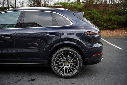 2022 Porsche Cayenne Cayenne