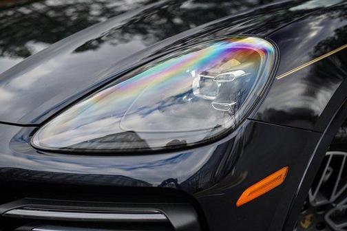 2022 Porsche Cayenne Cayenne