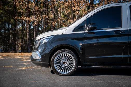 2017 Mercedes-Benz Metris Base