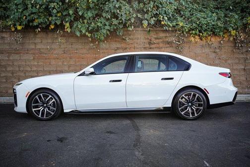 2023 BMW i7 xDrive60