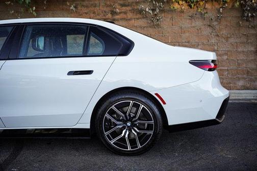 2023 BMW i7 xDrive60