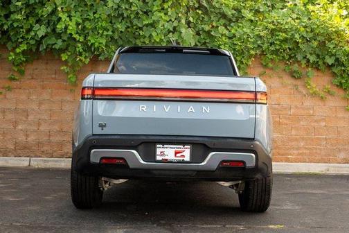 2023 Rivian R1T Adventure