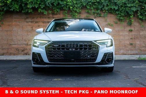 2022 Audi A8 L 55 TFSI quattro Tiptronic
