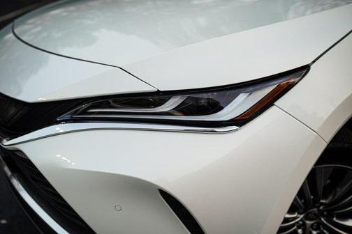 2022 Toyota Venza XLE