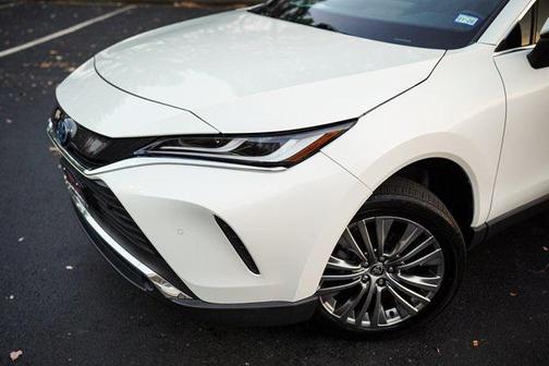 2022 Toyota Venza XLE