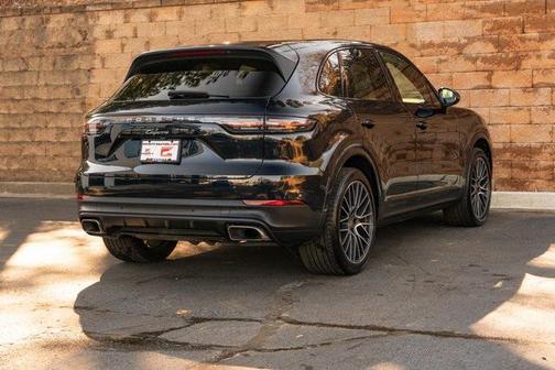 2021 Porsche Cayenne Base