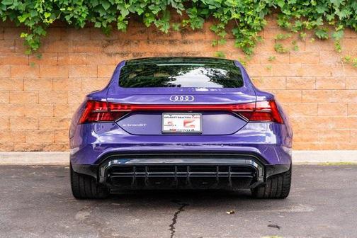 2023 Audi e-tron GT Prestige quattro