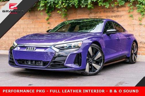 2023 Audi e-tron GT Prestige quattro
