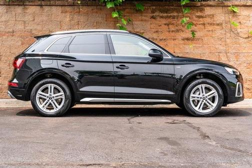 2021 Audi Q5 Premium Plus 55 TFSI e quattro S tronic