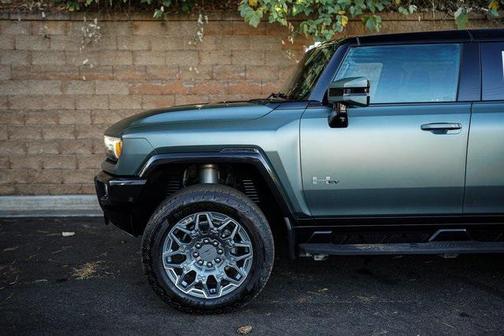 2024 GMC HUMMER EV SUV 3X