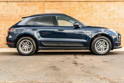 2021 Porsche Macan Base