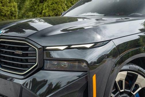 Black Sapphire Metallic 2023 BMW XM Base