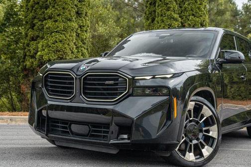Black Sapphire Metallic 2023 BMW XM Base