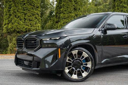 Black Sapphire Metallic 2023 BMW XM Base
