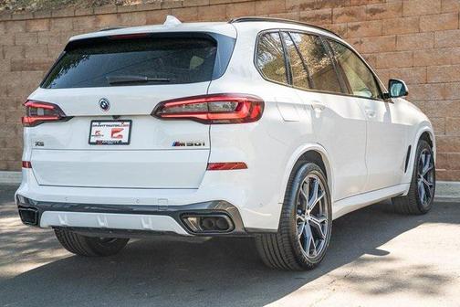 2023 BMW X5 M50i