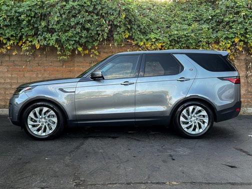2023 Land Rover Discovery P300 S