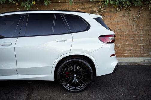 2023 BMW X5 sDrive40i