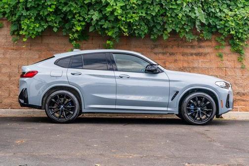 2023 BMW X4 M40i
