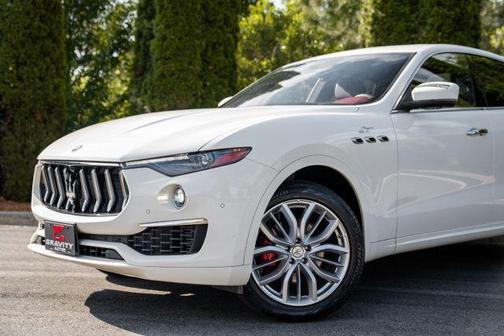 Bianco 2022 Maserati Levante GT