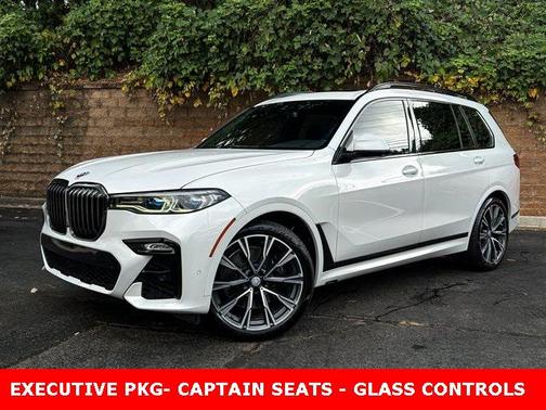 2022 BMW X7 M50i