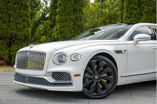 Old English White by Mulliner 2022 Bentley Flying Spur V8