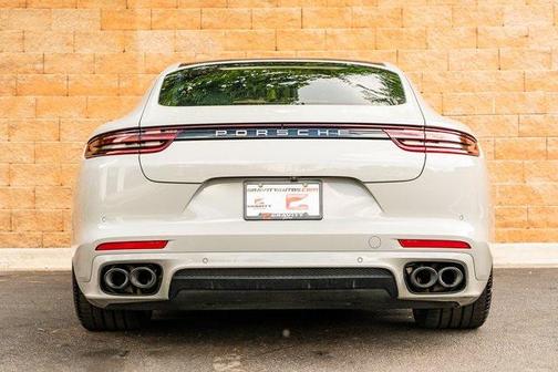 2019 Porsche Panamera 4